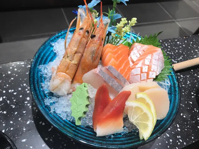 尚算新鮮,帶子同🍤最好食,唯獨三文魚腩未夠新鮮