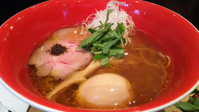 醬油味玉叉燒拉麵