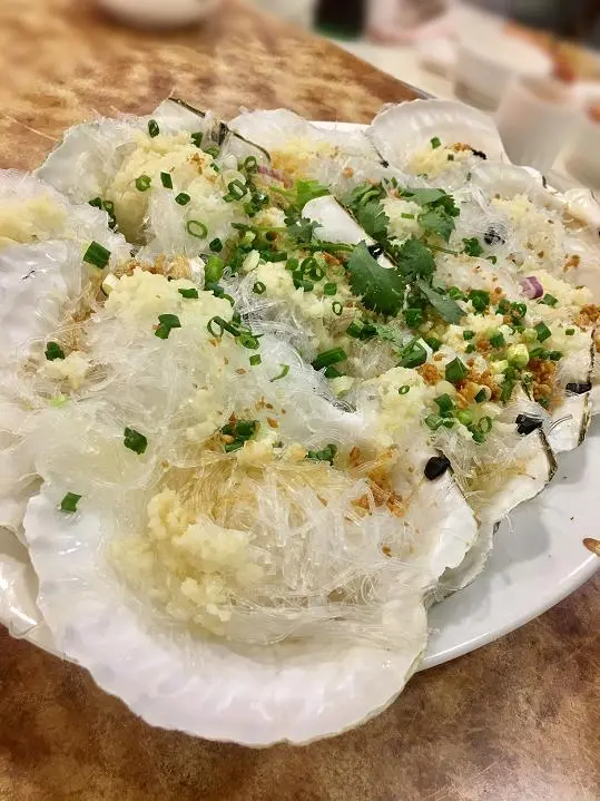 蒜茸粉絲蒸元貝