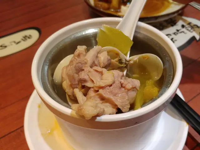蕯瓜鳳梨苦瓜雞湯