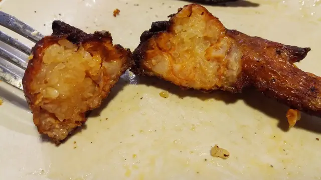 芝士糯米釀無骨雞全翼