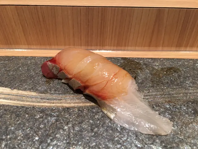 深海池魚(縞鰺)