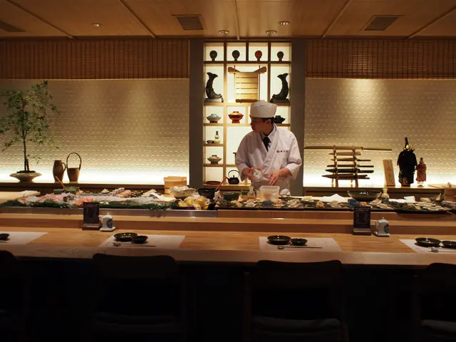 矮身割烹餐檯,客人可以清楚看見廚師所作的每一個工序。