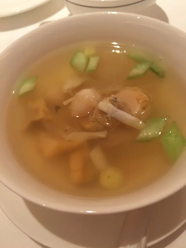 瑤柱雞肉燉冬瓜盅