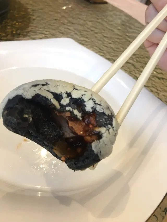 Filling  not  too  sweet