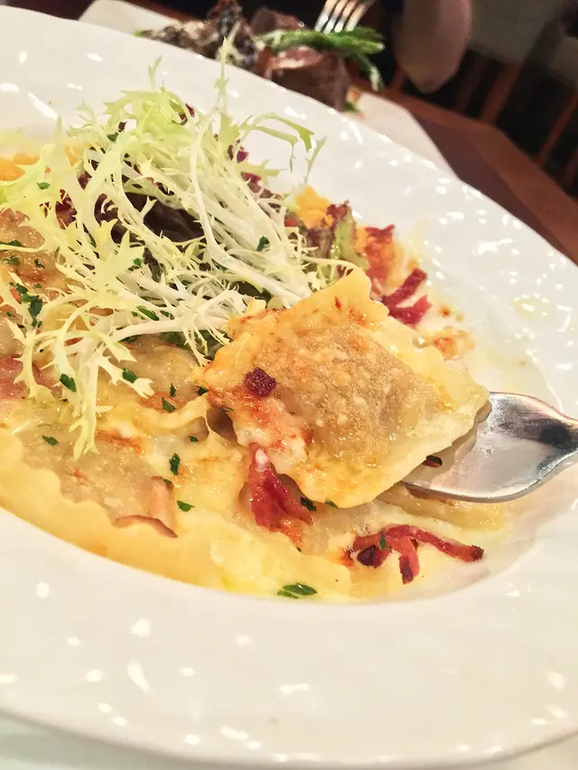 意大利雲吞配巴馬臣芝士煙肉 Tortellini with Parmesan Cheese and Bacon