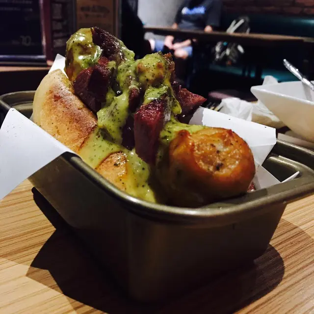 豬牛大格鬥熱狗