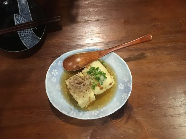 都幾好味,黎到先知係熱食,個皮脆脆地,之後同D汁融合埋個皮就滑滑地, 幾好食,同埋都幾大舊~