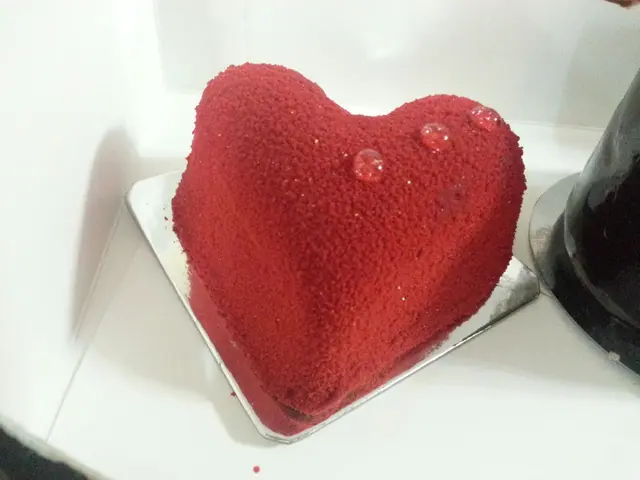 士多啤梨心形慕絲