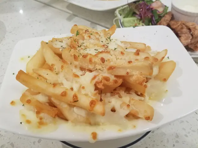 芝士焗粗薯條