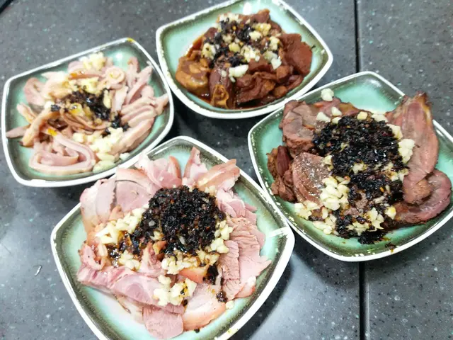 麻辣豬耳,牛肉,牛腩,燻蹄