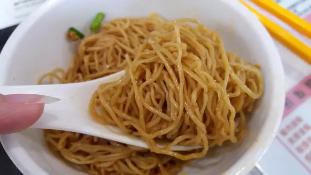 蟹黃撈麵