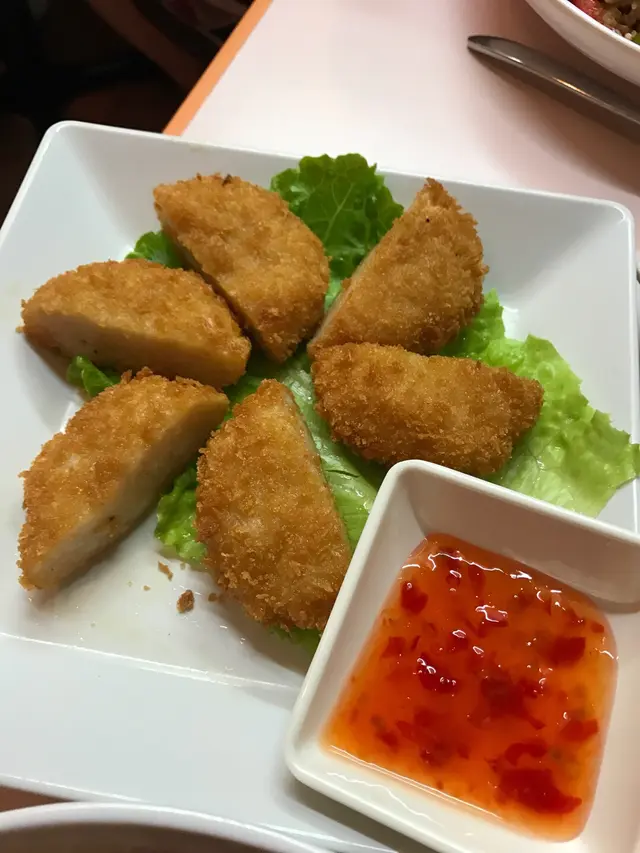 唔夠彈牙    全蝦膠      今日有d失準    最鍾意將佢浸滿雞醬    正