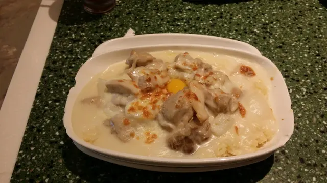 忌廉汁芝士窩蛋雞皇飯