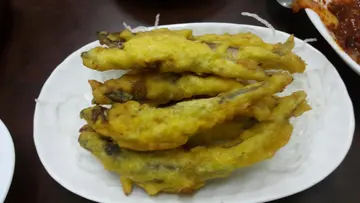 炸多春鱼