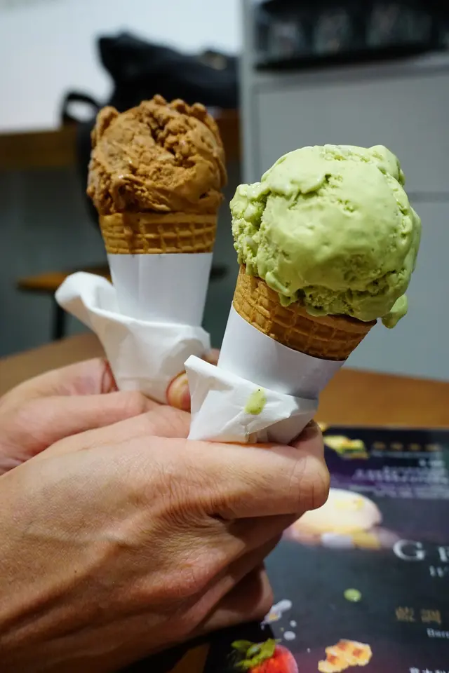 陳年普洱朱古力 / 鐵觀音 gelato