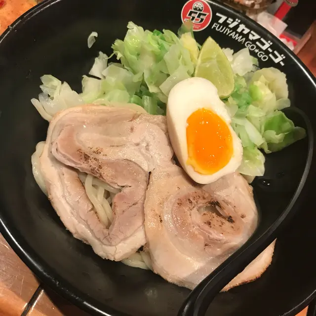 辛辣沾麵加椰菜