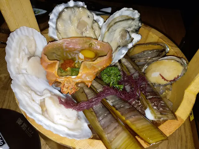 二人份量的磯燒海鮮拼盤