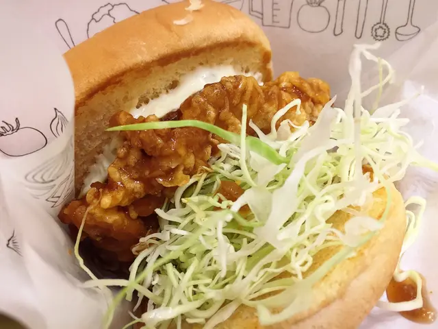 黑醋SakuSaku雞肉漢堡