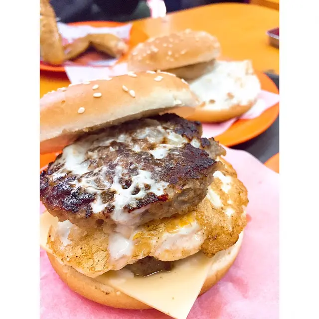 雙層漢堡芝士蛋包