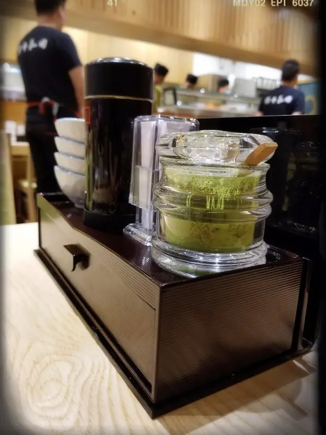餐具、醬油及綠茶粉均為自助式