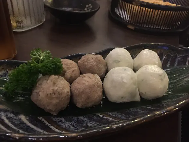 牛骨牛汁丸併蟹粉包丸