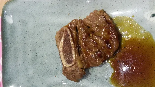 汁燒牛肋骨