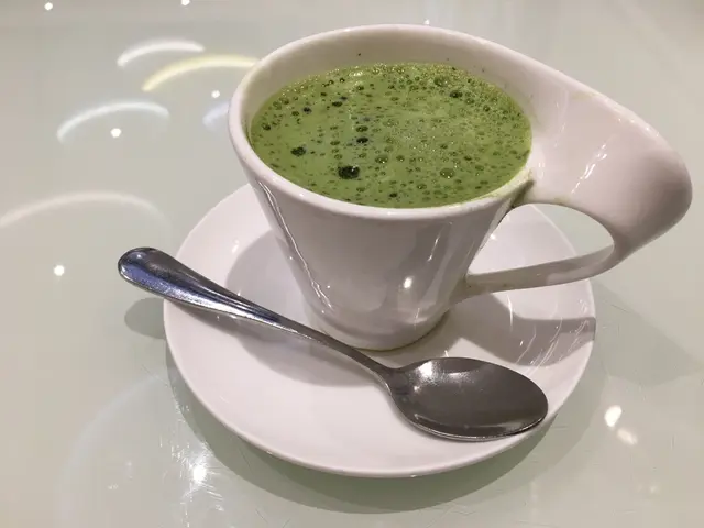 宇治抹茶牛奶