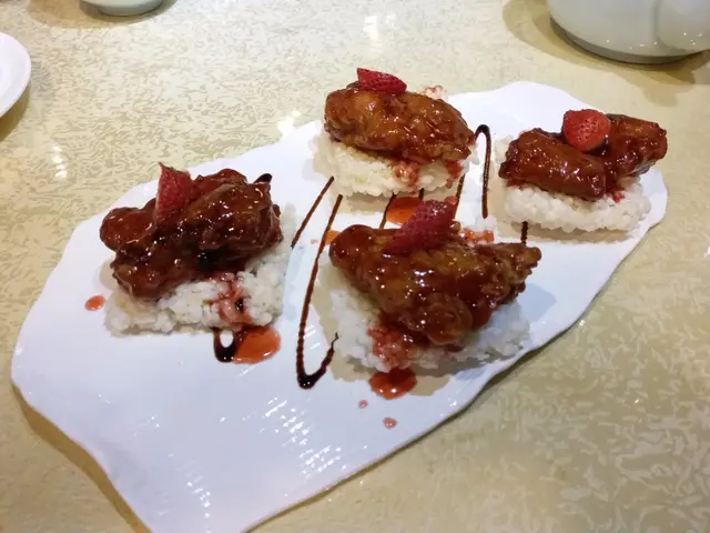 士多啤梨豚肉伴草莓