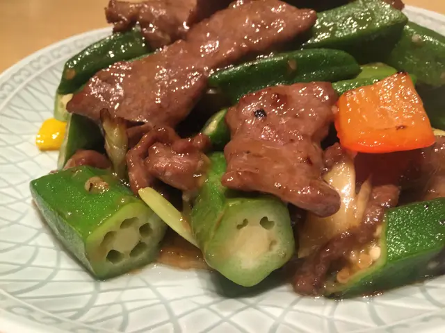 秋葵炒牛肉