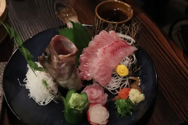 季節時令鮮魚刺身—蝦夷目張