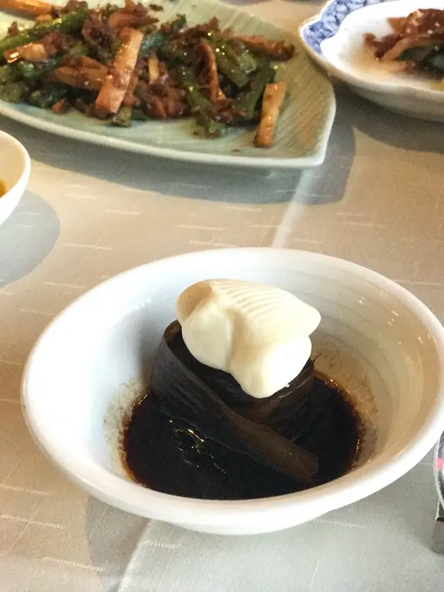 五花肉不會全是肥肉，一客一份，不太多，適合女生