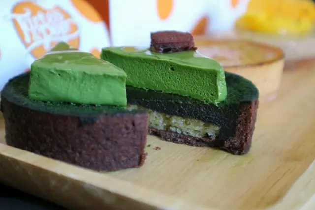 Sesame Matcha Tarte