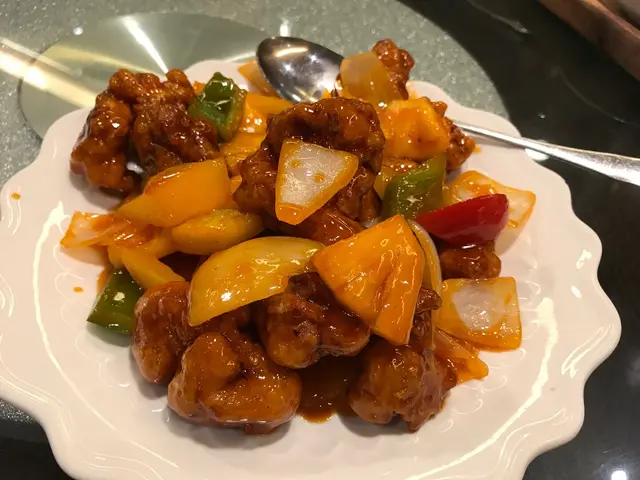 鮮菠蘿咕嚕肉