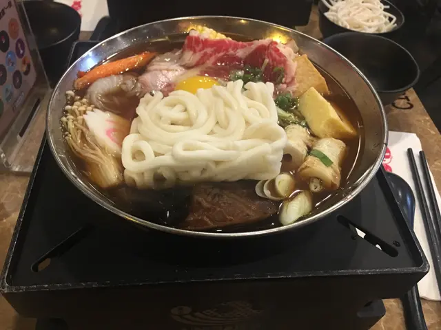 湯底甜甜地，同出面打邊爐既湯底唔同，又特別又好味！