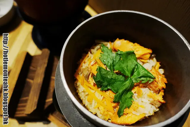 鮭魚親子釜飯