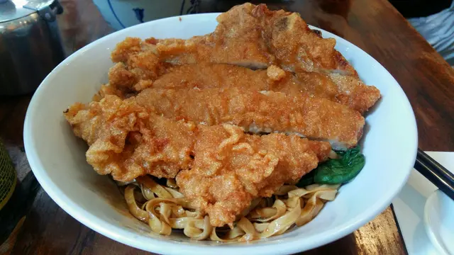 肉燥汁豬扒撈粗