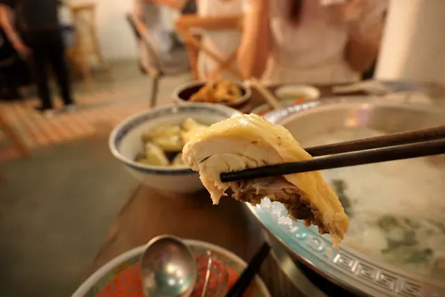 火瞳花膠魚肚雞湯