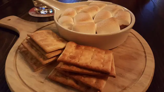 脆焗棉花糖榛子朱古力夾心批 (小)