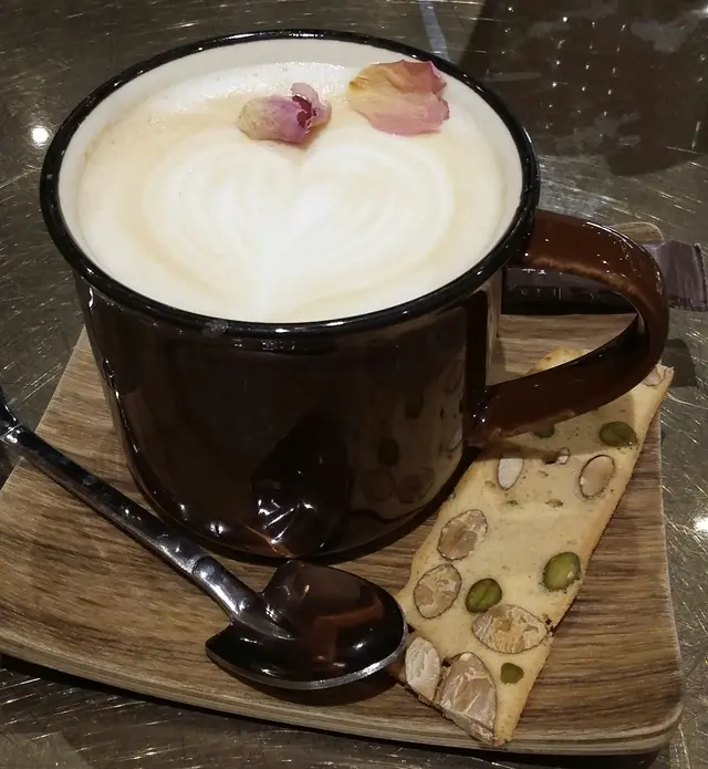 Rose Latte