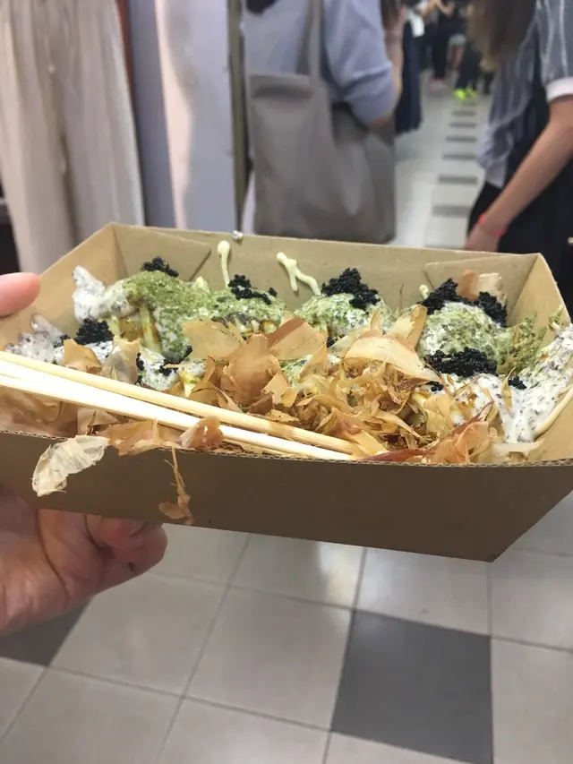 黑松露章魚燒