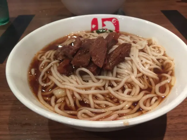 建議揀粗麵，幼麵煮過龍，好腍