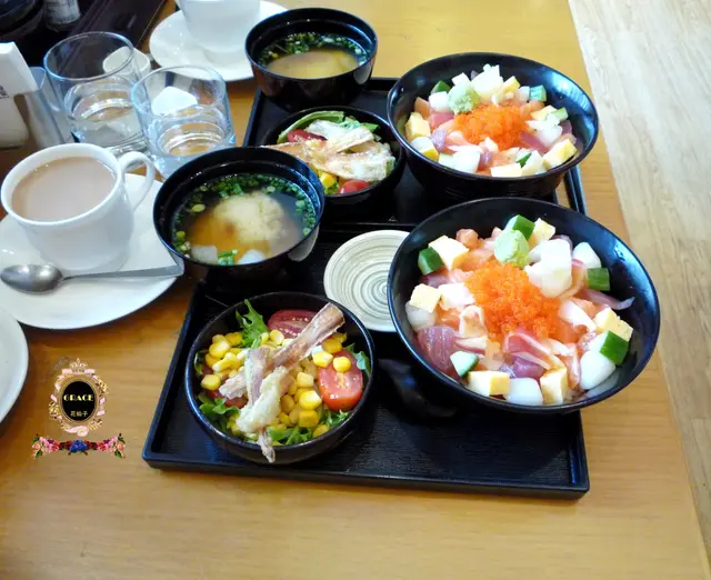 什錦刺身丼定食