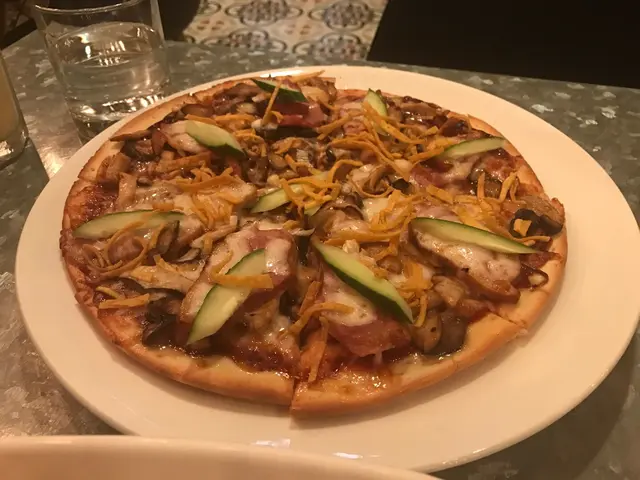 睇菜名覺得奇怪，味道真係北京填鴨味^o^，如果喜歡北京填鴨嘅朋友可以一試