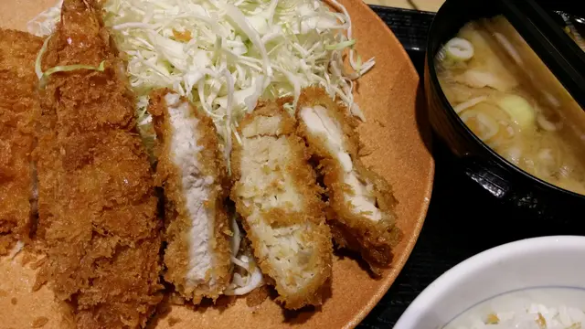 吉列豬扒,黃金扒和雞扒