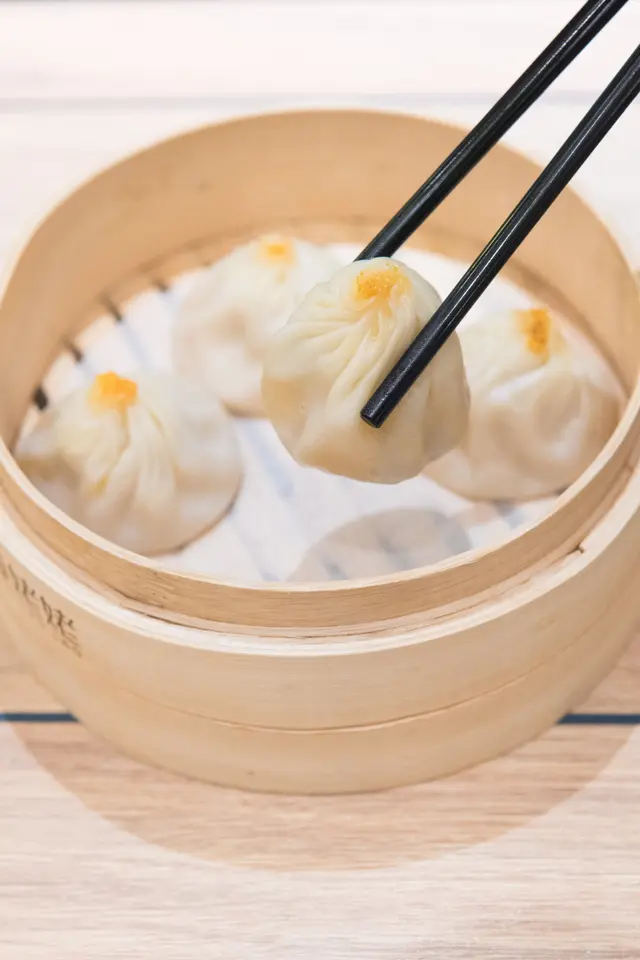 特上蟹粉小籠包