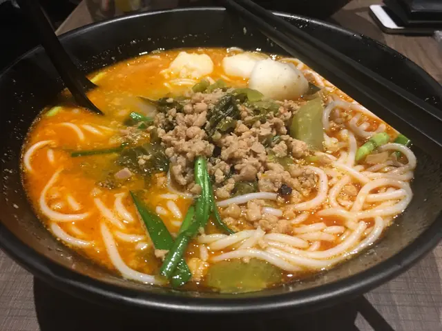 墨丸酸辣
