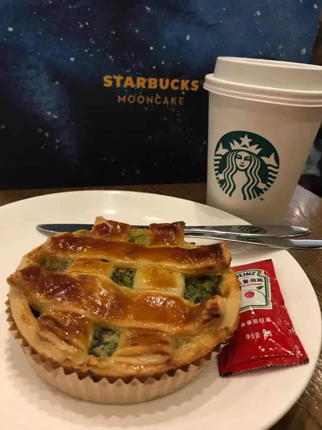 芝士菠菜撻+Green Tea Latte