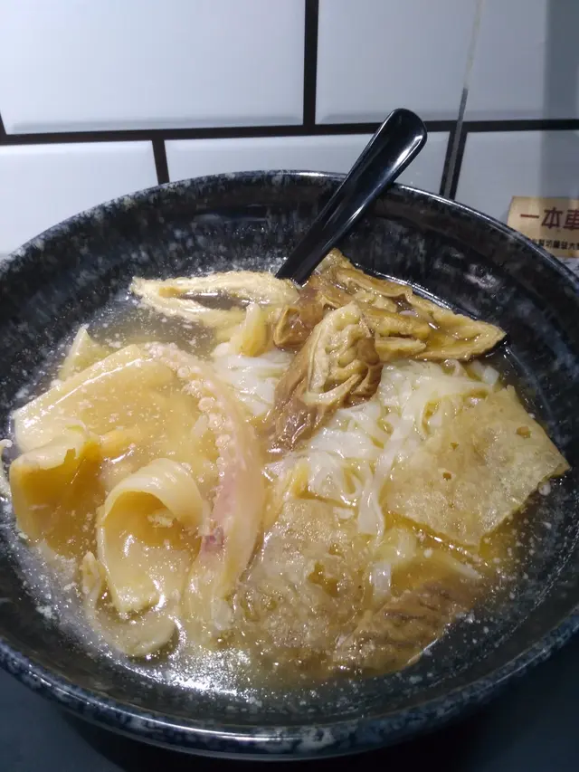 豬腸,豬皮,水魷