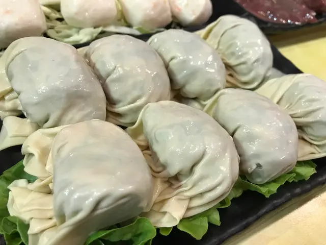 韮菜餃黎講其實間間店都有，但呢間真係要特別讚！出面既韮菜餃都係豬肉加韮菜，但呢間竟然係用蝦肉😳😳仲要落埋韮王，識食就知好小可會足料到咁，名正言順既皮簿餡靚😍